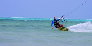 Kitesurfing in Jambiani, Zanzibar, Tanzania